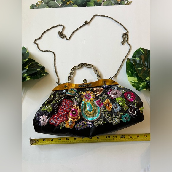 Women’s Vintage Multi-Color Embroidered Bag With Handle - Picture 5 of 5